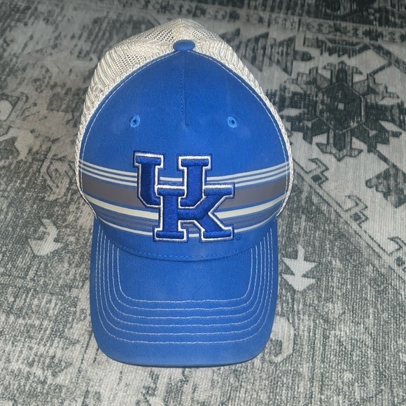 Top of the World University of Kentucky Wildcats trucker hat fitted - Picture 2 of 7